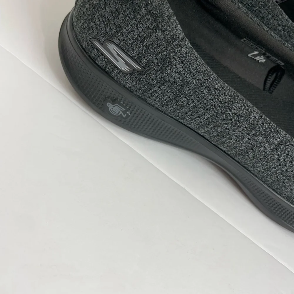Skechers Women's Gray Flats - Picture 3 of 5